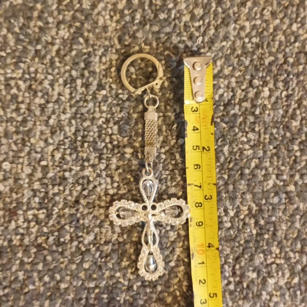 Cross silver tone and beaded keychain religious